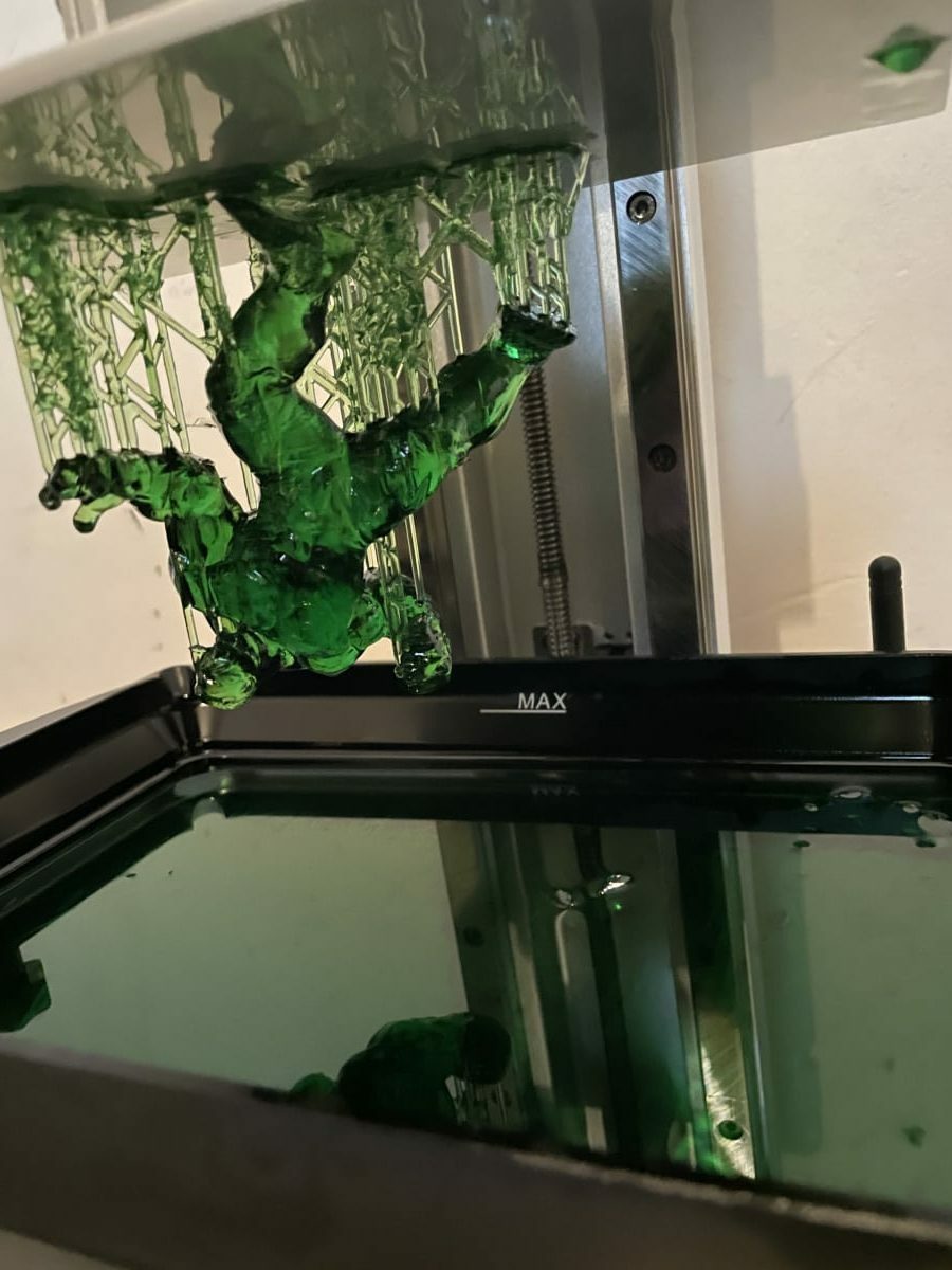 Anycubic Photon Mono X Review - Printing Hulk in Green - 3D Printerly