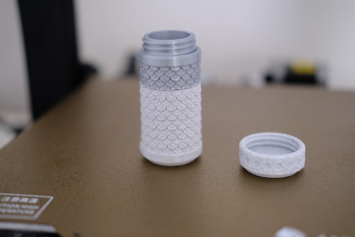 Anycubic Kobra 2 Review - Textured Screw Cap Container - 3D Printerly